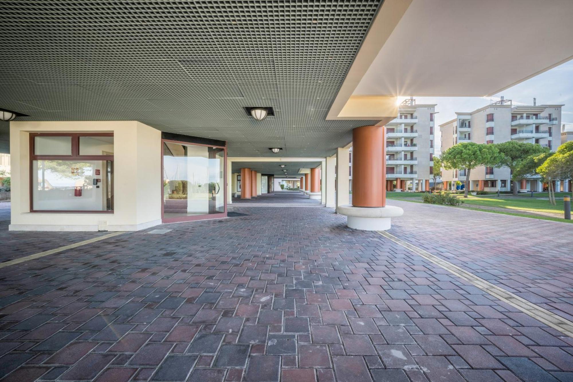 Apartamento La Terrazza Sul Faro Lignano Sabbiadoro Exterior foto